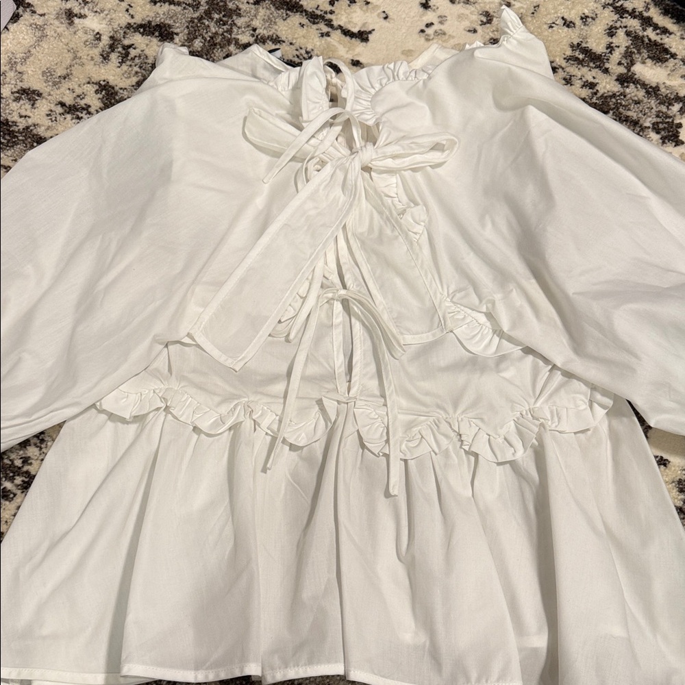 En Saison Cream Ruffled Blouse - Picture 4 of 6